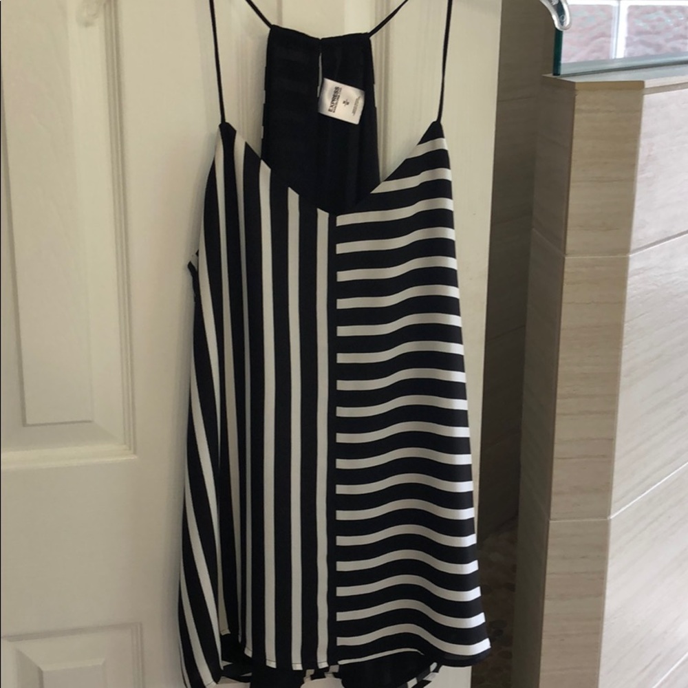 Express racer back top-size M-EUC